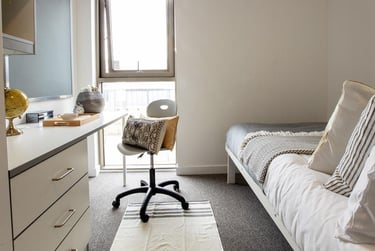 1 bed flat, East Sands, City Centre, St Andrews, KY168LH - Image 14